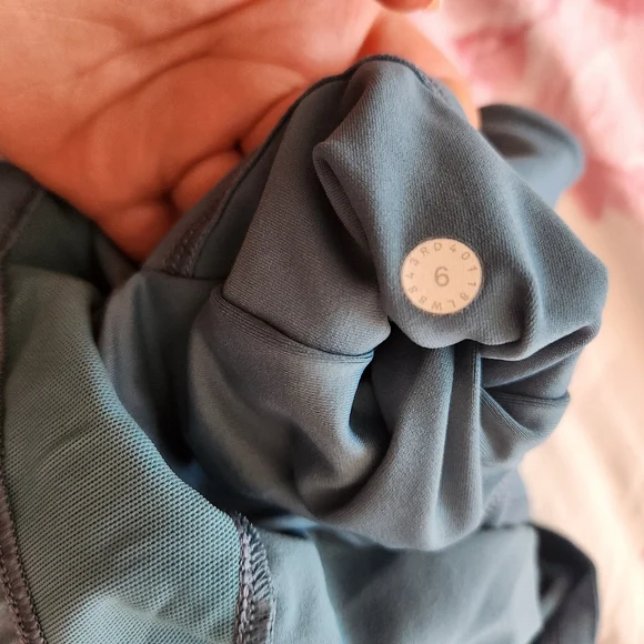 Luluemon Pleated Skirt - Picture 2 of 4